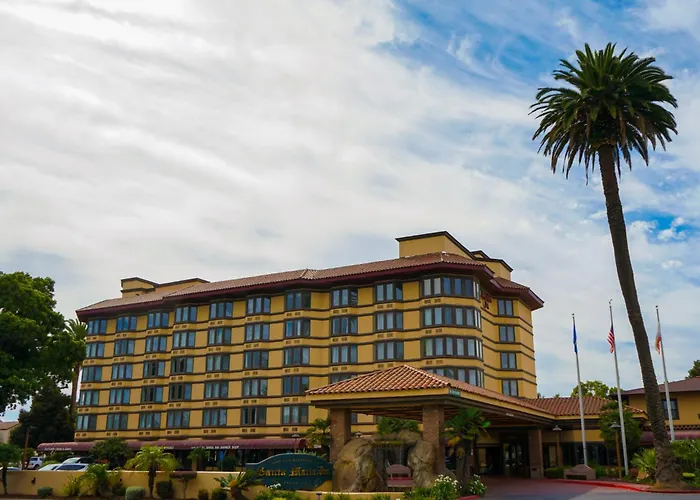Historic Santa Maria Inn
